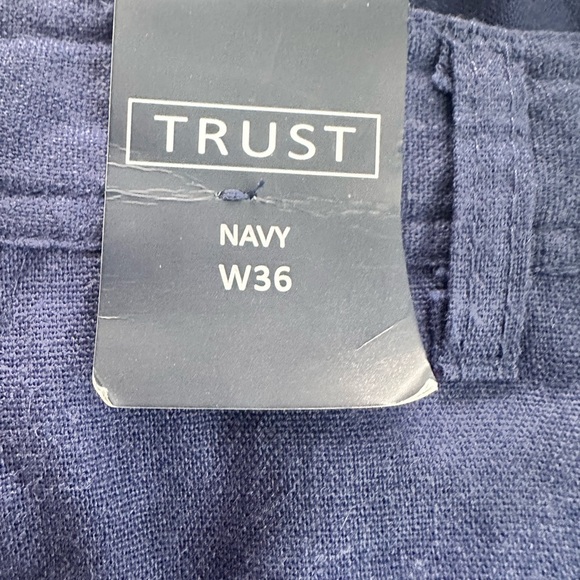 NWT Navy Blue Cargo Capri pants Trust 19" Length Linen blend size 36 - Picture 11 of 11
